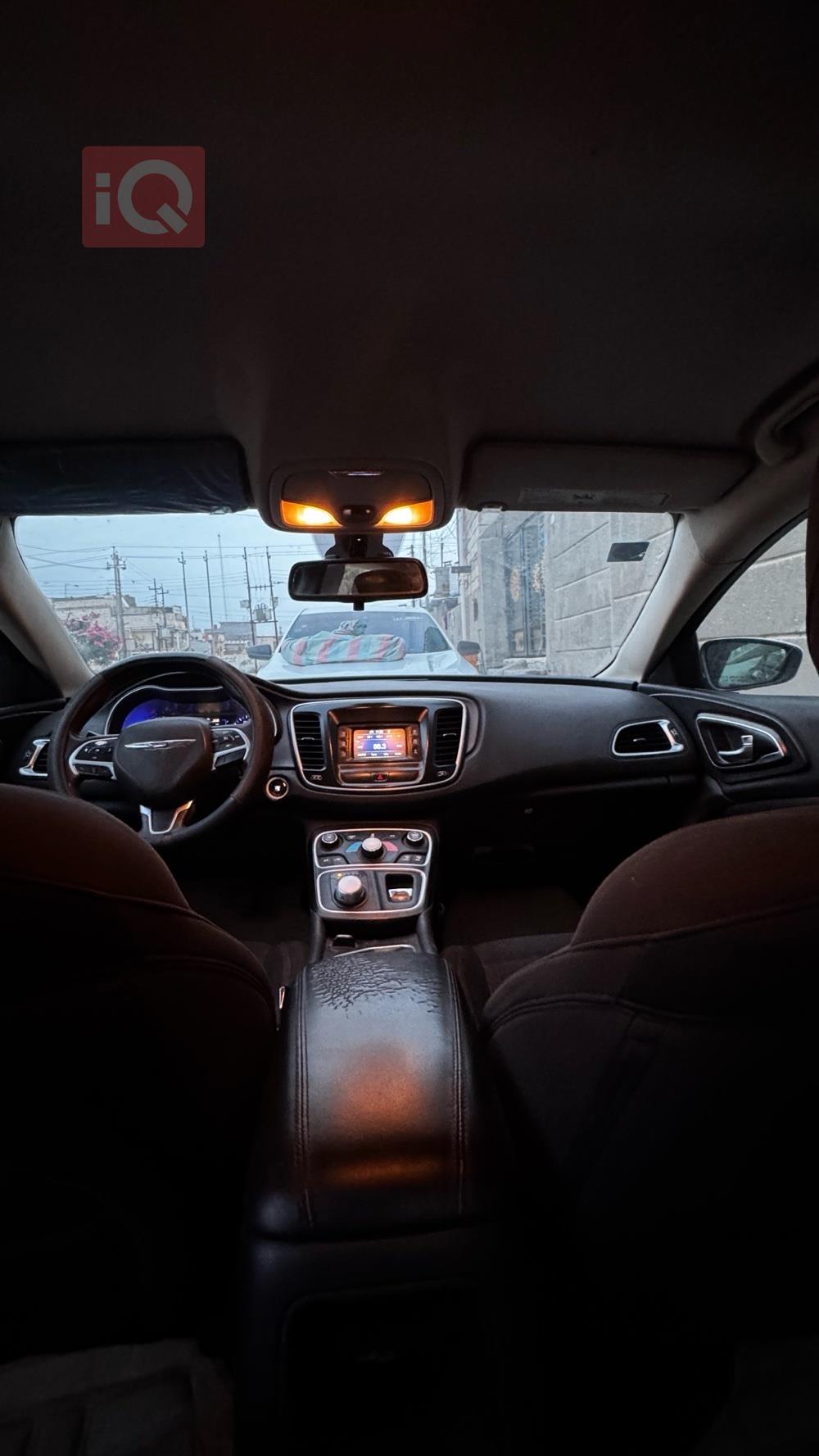 Chrysler 200